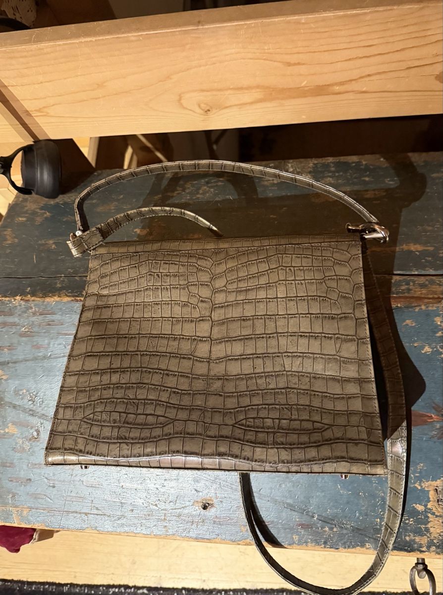 Taschen für Damen: Handtasche 80er Leder Locher – Gebraucht aus Donat von troja007 1