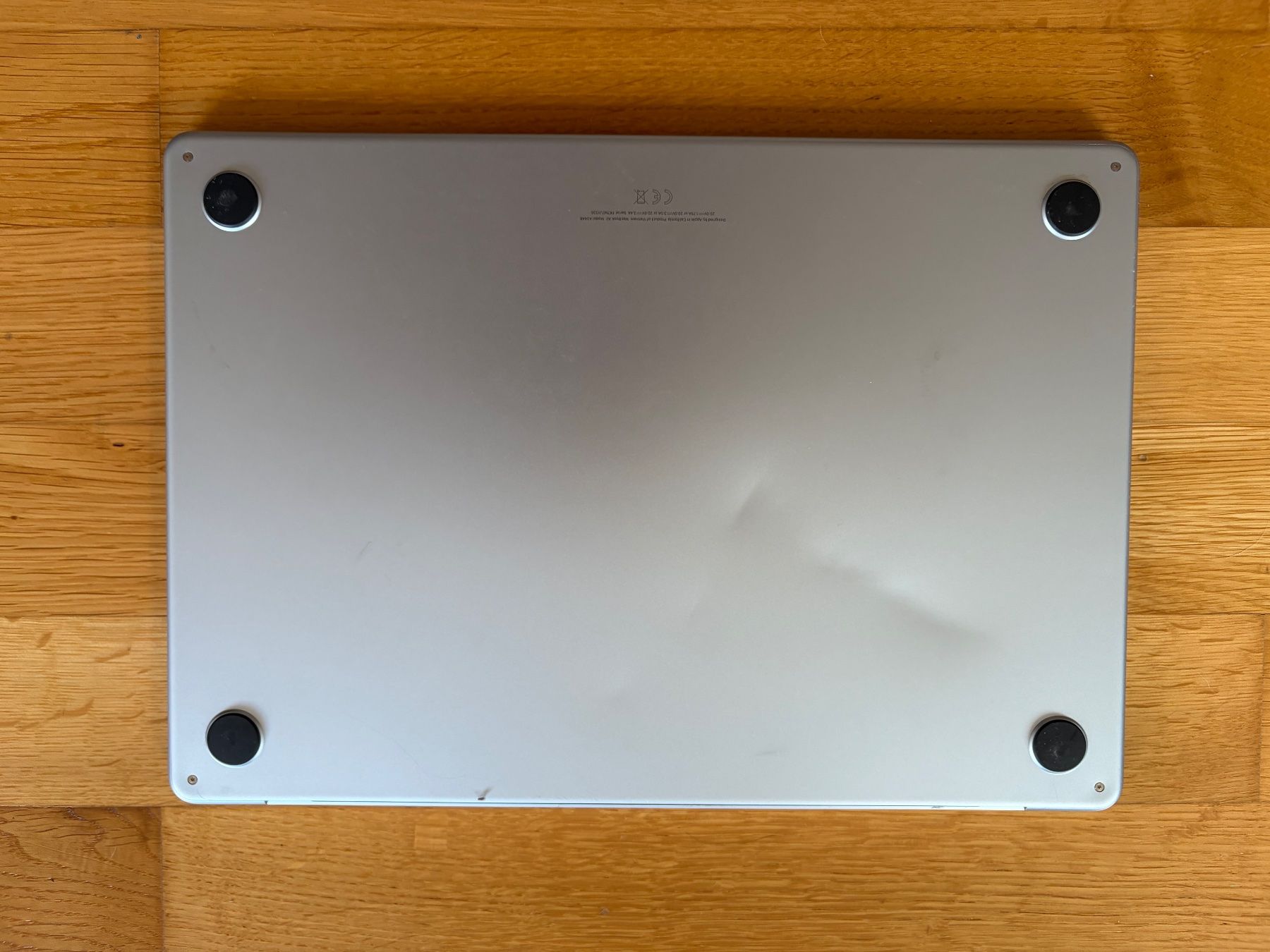 Apple Portables: Macbook Air m5 2026 - damaged – Défectueux à Zürich par michluet 2
