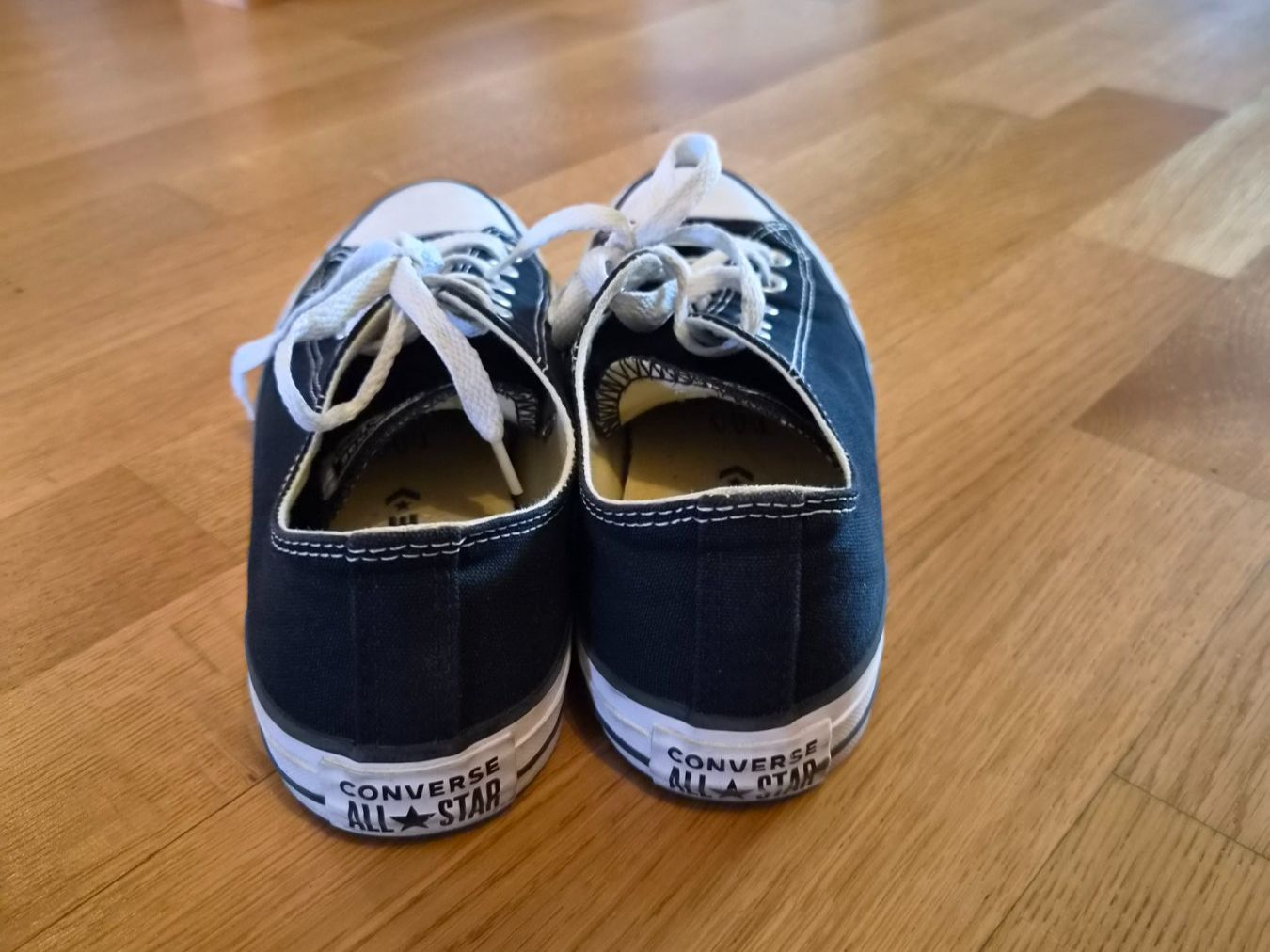 Converse Herrenschuhe: Converse Chuck Taylor All Star Schwarz – Gebraucht aus Dübendorf von leh_ra95 2