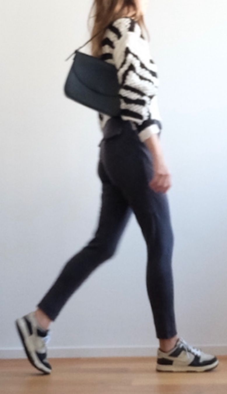Zara Pulls & Sweat-shirts: ZARA limited edition WoW Strickpullover – D'occasion à Jona par vanessasupermarket20 2