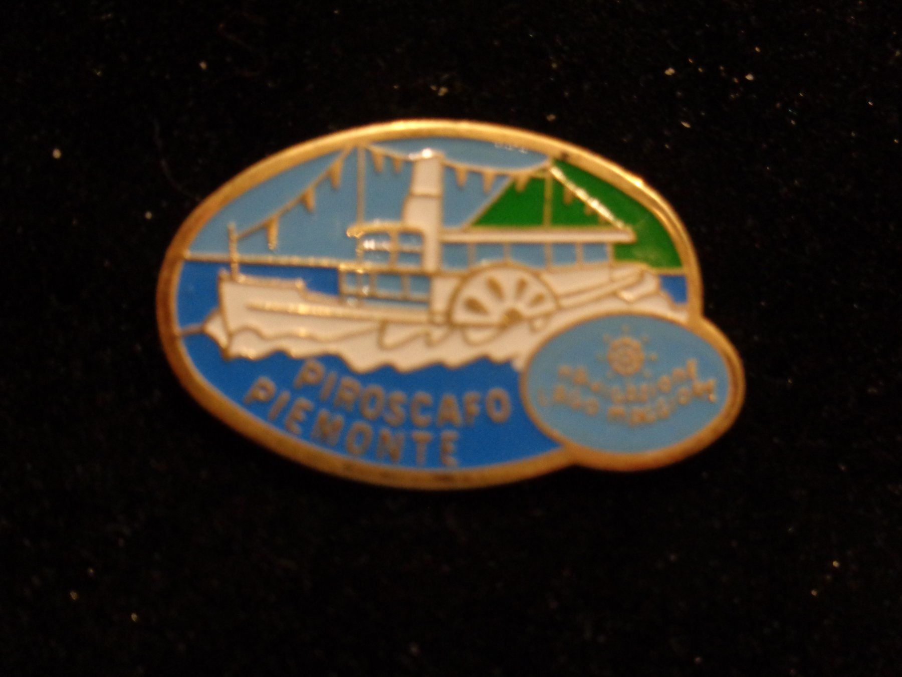 Placchette & Badge: Pin Piroscafo Piemonte – Usato da Birsfelden venduto da Albatros55
