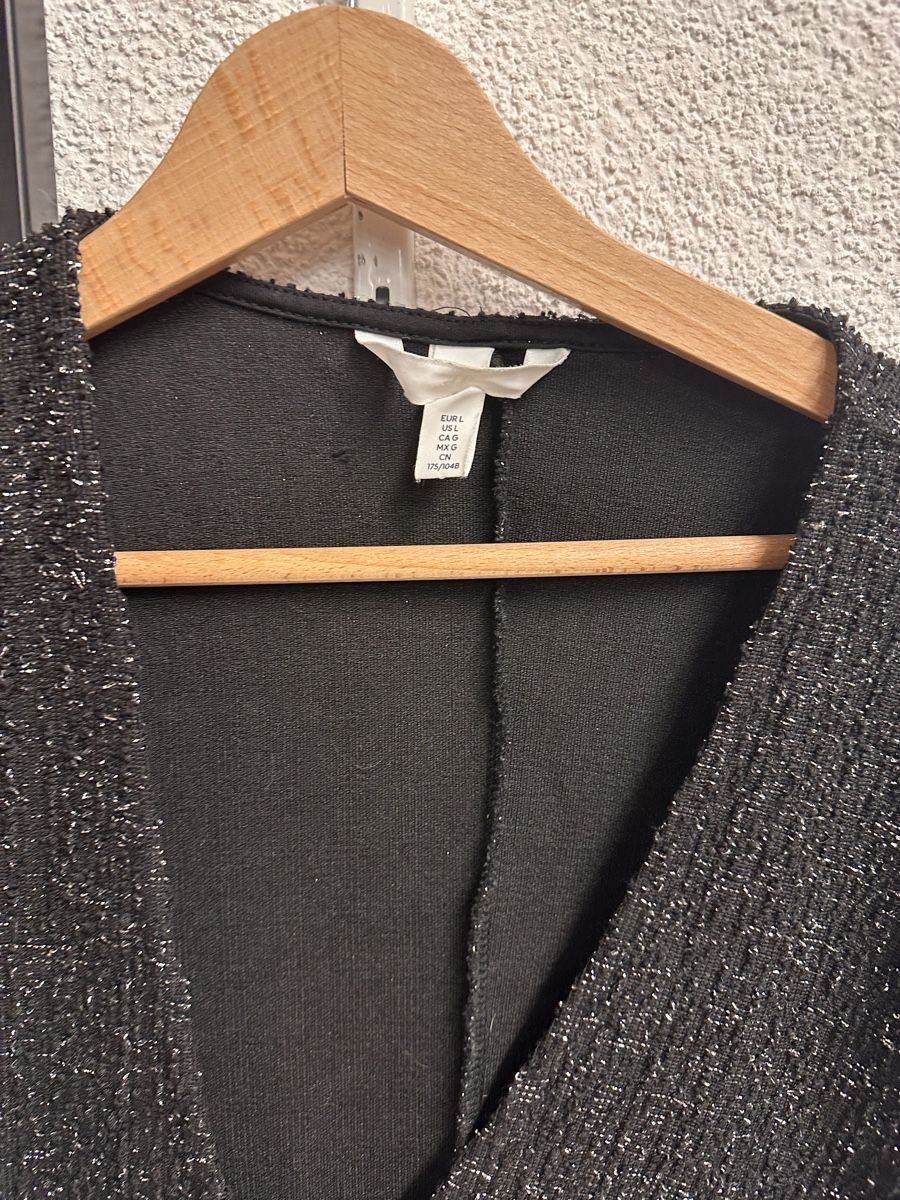 H&M Vestiti: Schwarzes H&M Kleid mit Glitzer, Grösse L – Nuovo (secondo la descrizione) da Oberurnen venduto da jasmin2fel 2