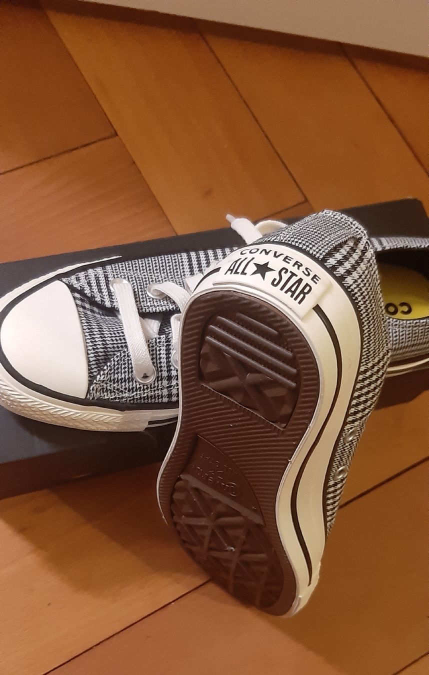 Converse Scarpe da donna: CONVERSE Sneaker Gr. 38 NEU! – Nuovo e nell'imballaggio originale da Zürich venduto da Venecia25 4