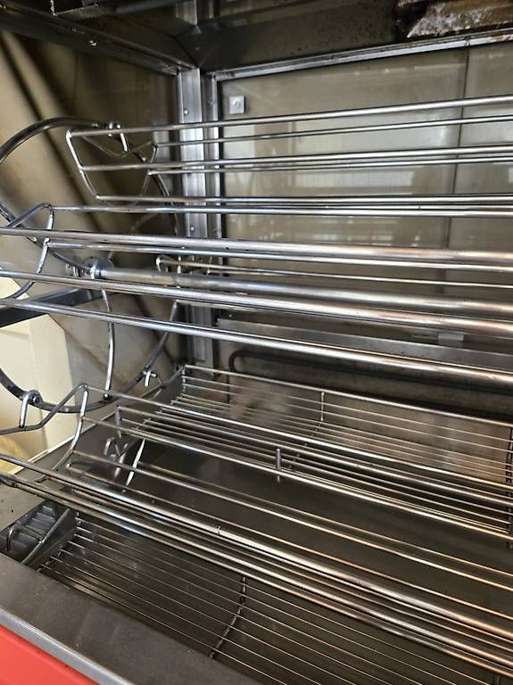 Backöfen: Rotissoir 16 poulets – Gebraucht aus Combremont-Petit von gil_pdk2