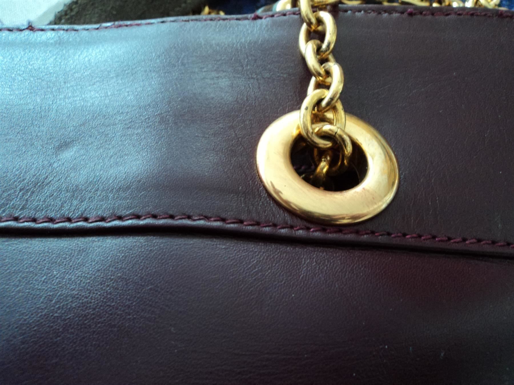 Gucci Borse da donna: Gucci Vintage Bordeaux Ledertasche – Usato da Basel venduto da maripas17 4