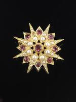 ✨ Antike 9K Goldbrosche mit Granaten & Perlen – 7.87 g ✨