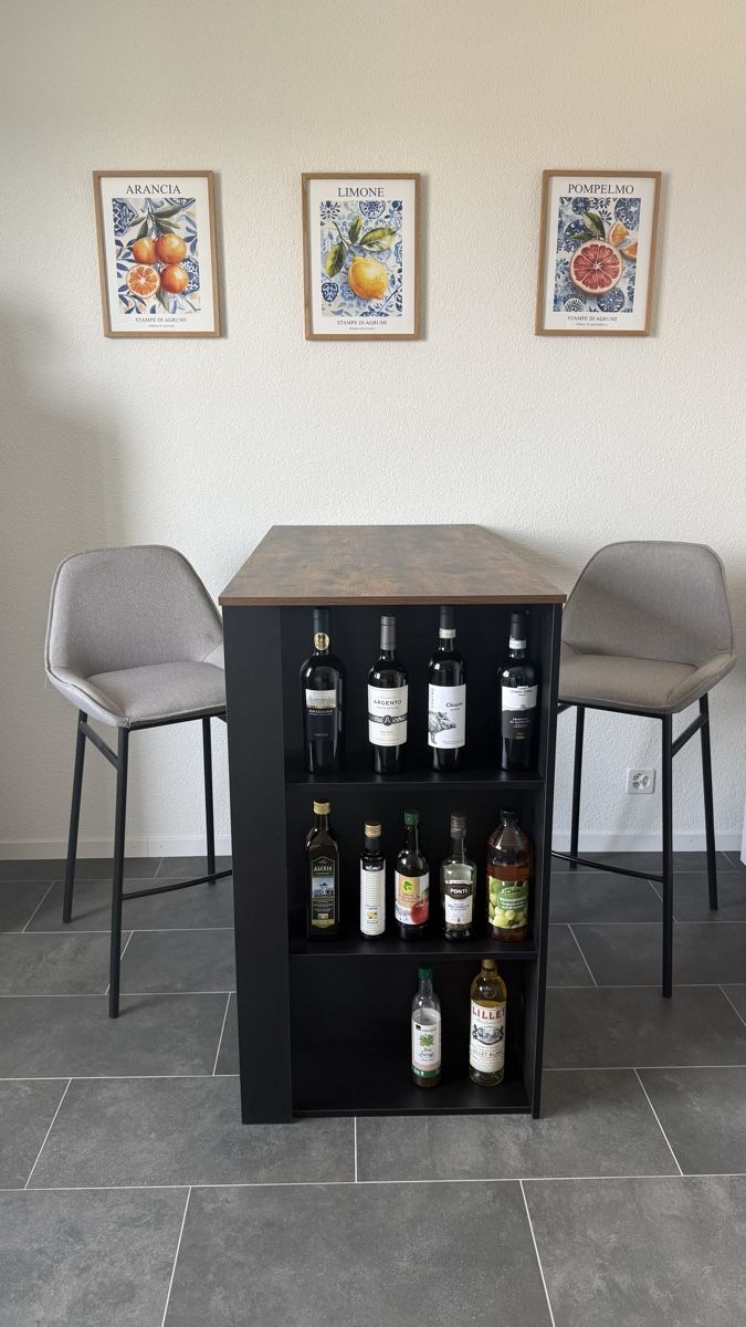 Tavoli: Bartisch – Usato da Bern venduto da c_macir 2