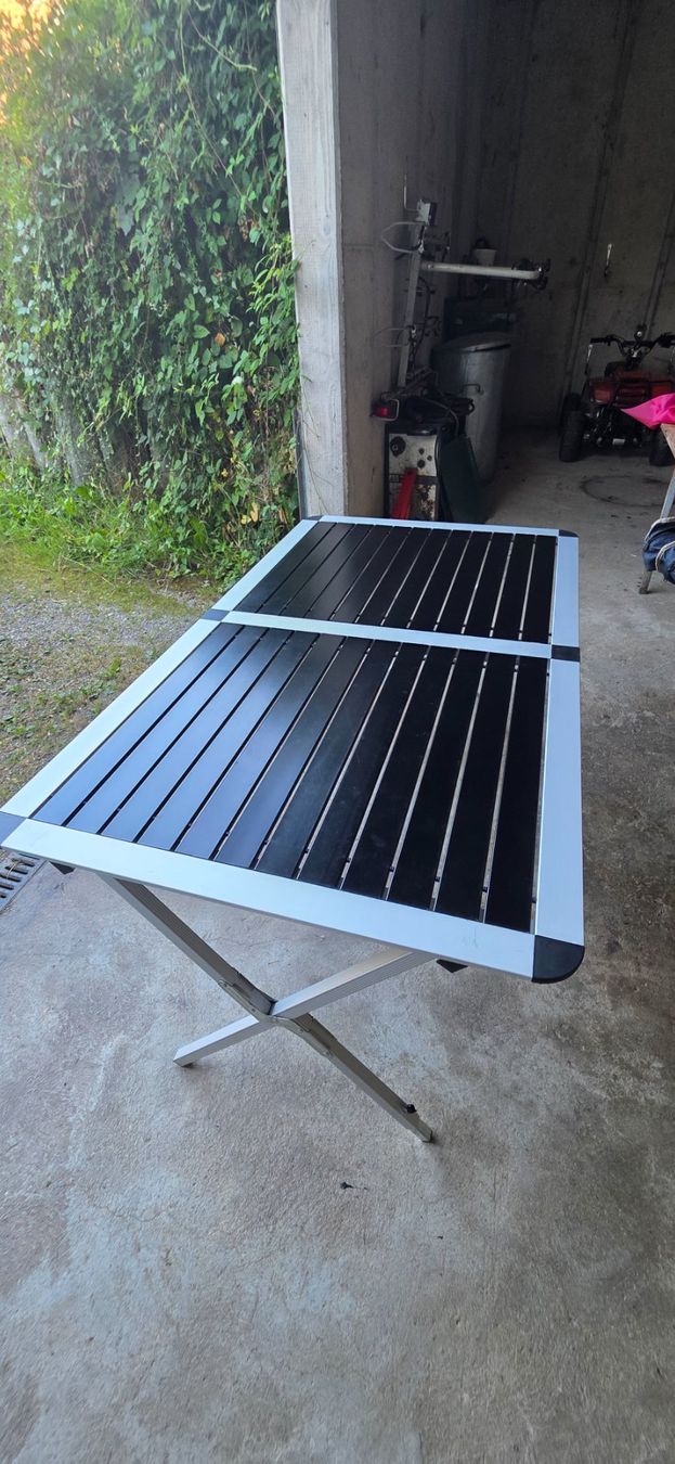 Tische: Camping Tisch Belsol 140 x 81cm – Gebraucht aus Zofingen von Scheidi1977