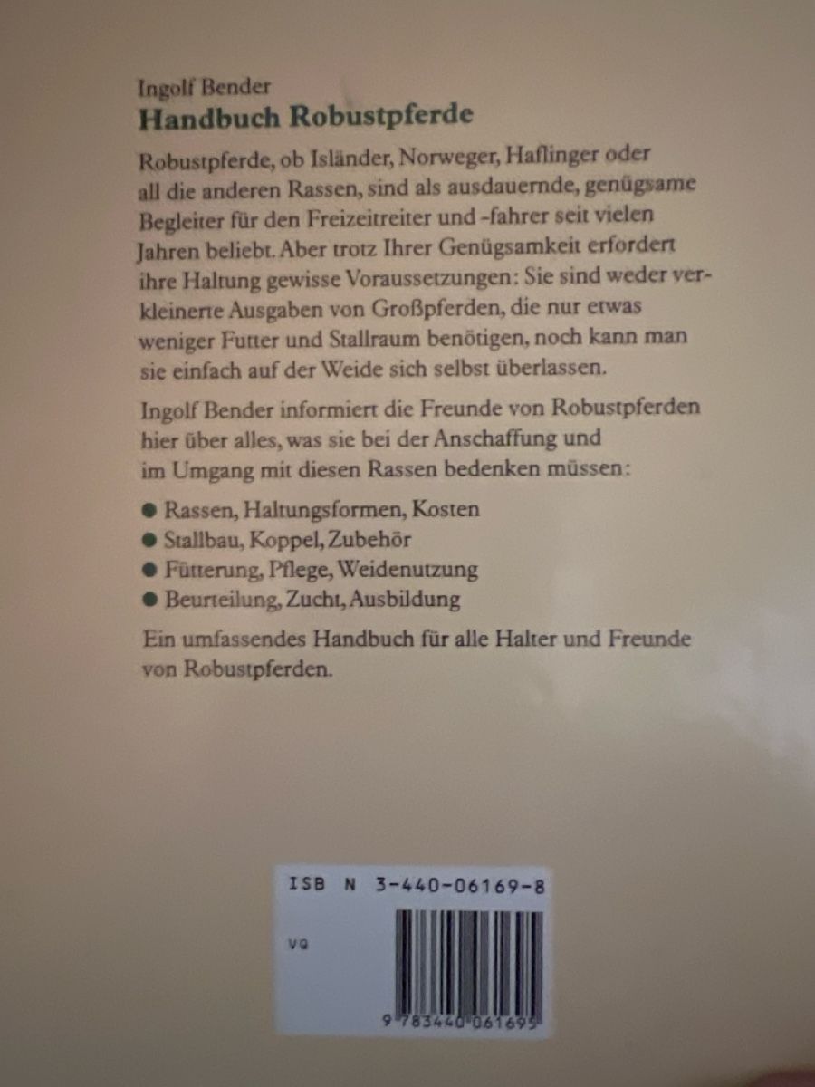 Libri: Handbuch Robustpferde, Isländer, Haflinger… – Usato da Bonaduz venduto da Malves10 1