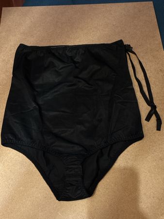 Kompressions Unterbrust Body
