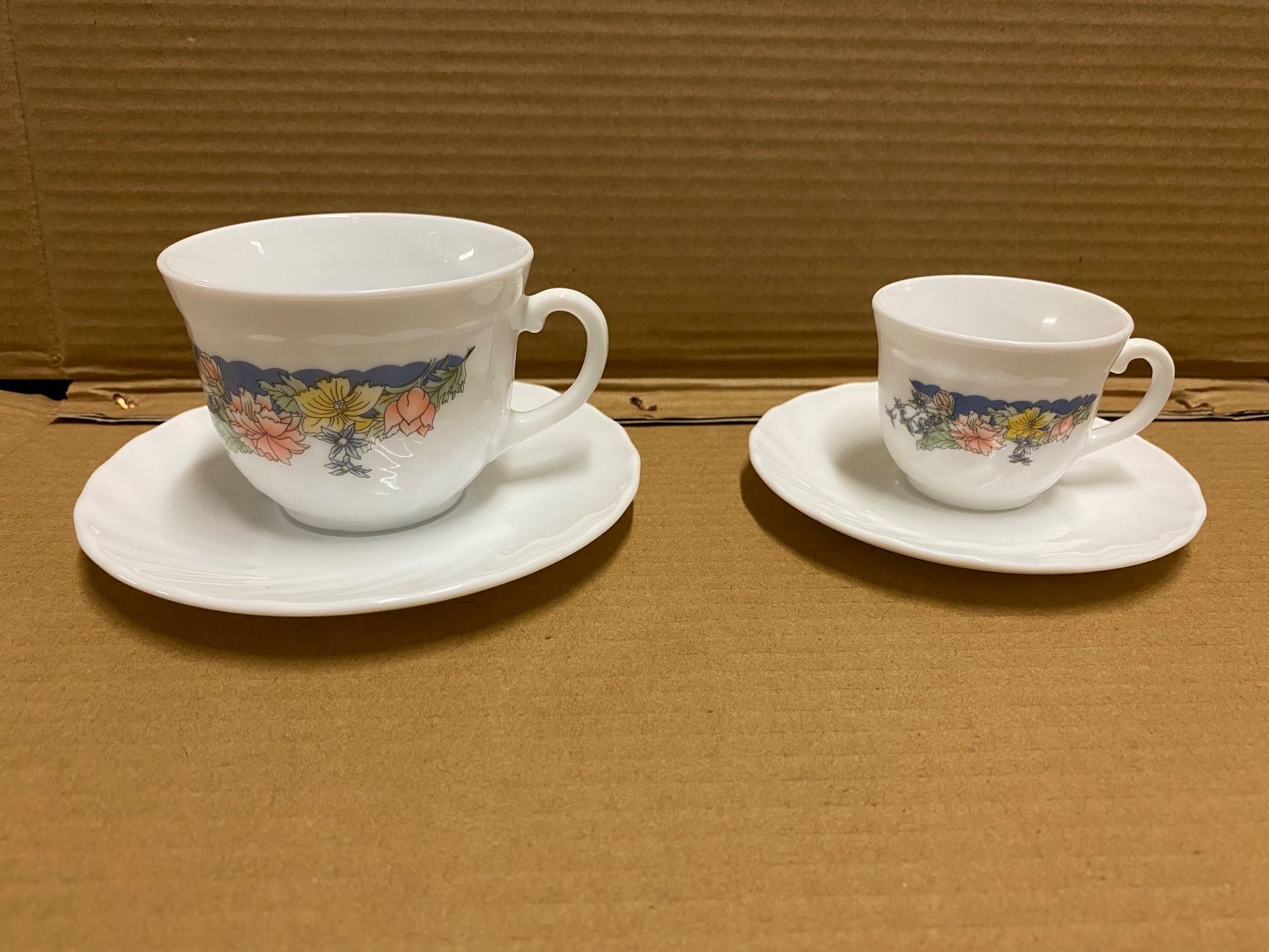 Tassen: Kaffee und Espresso Tassen mit Unterteller – Gebraucht aus Eschlikon TG von ArtRec