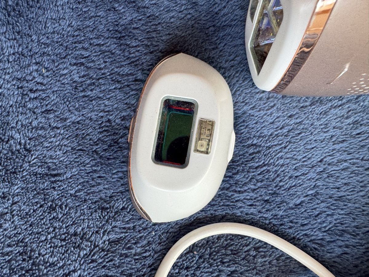 Philips Epilatori: Philips Lumea SC1997/00 IPL Haarentferner  – Difettoso da Rümikon AG venduto da kar_8vy5 4
