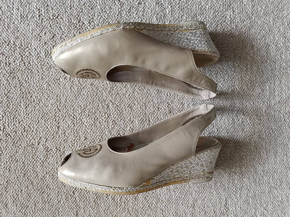 Scarpe da donna: Toni Pons Damenschuhe  – Usato da Rudolfstetten venduto da Fotorobi 1