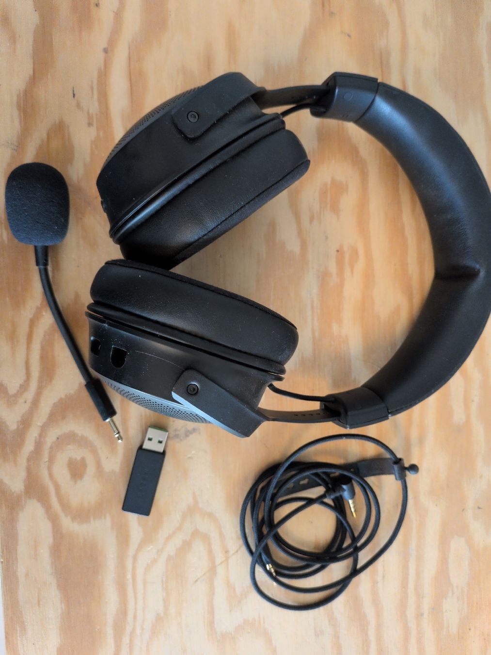 Razer Cuffie: Razer Kraken V3 Pro - Wireless 7.1 – Usato da Liebefeld venduto da Loopinfility