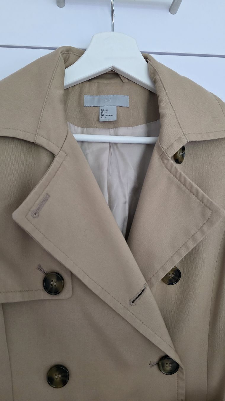 H&M Cappotti: H&M Trenchcoat Beige, Grösse 34 – Usato da Dagmersellen venduto da jul_y8bh 3