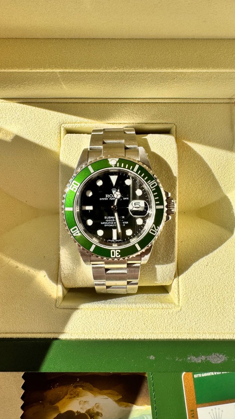 Rolex Orologi: Rolex Submariner 16610LV Kermit Full Set 2009 – Nuovo e nell'imballaggio originale da Bubikon venduto da Mtr1608 1