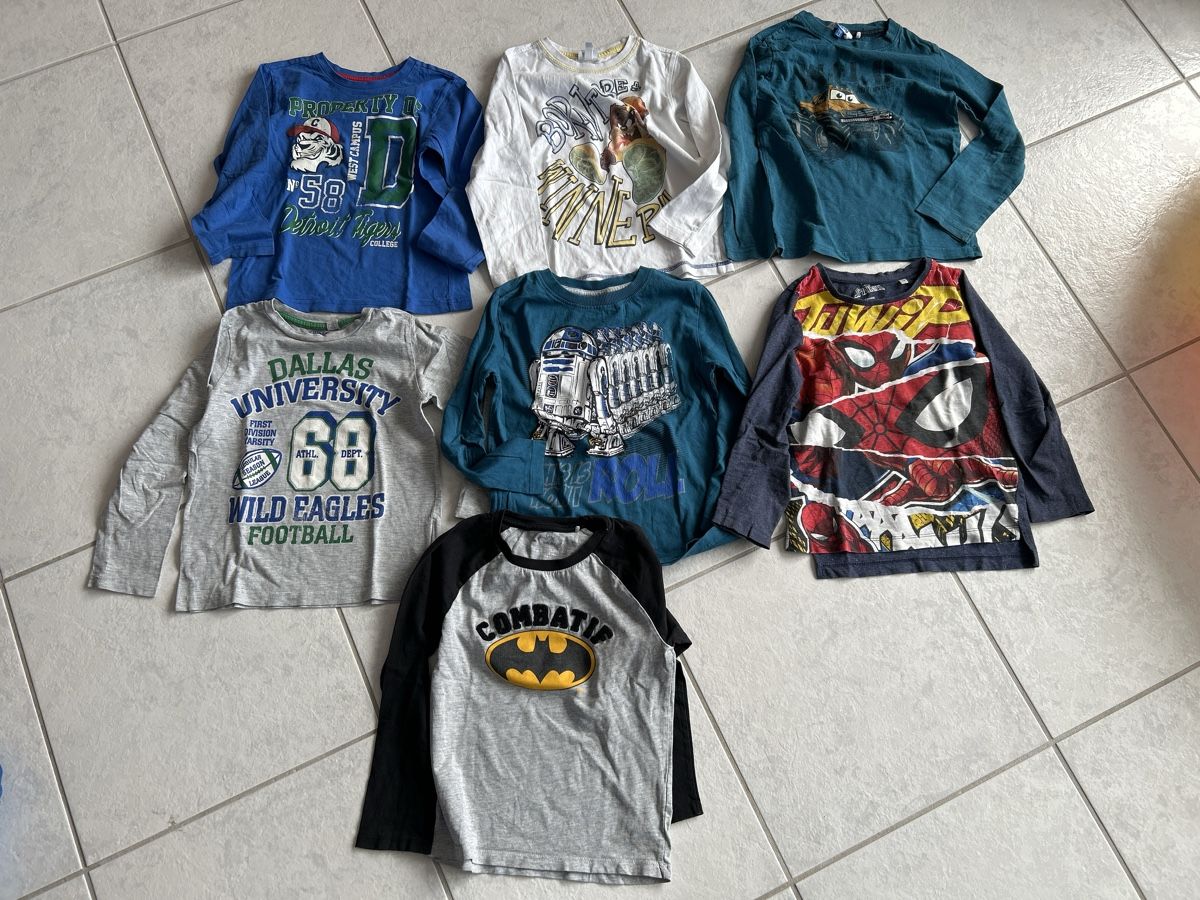 Maglioni & Felpe: Sweatshirt Gr 116 – Usato da Lostorf venduto da Venice16