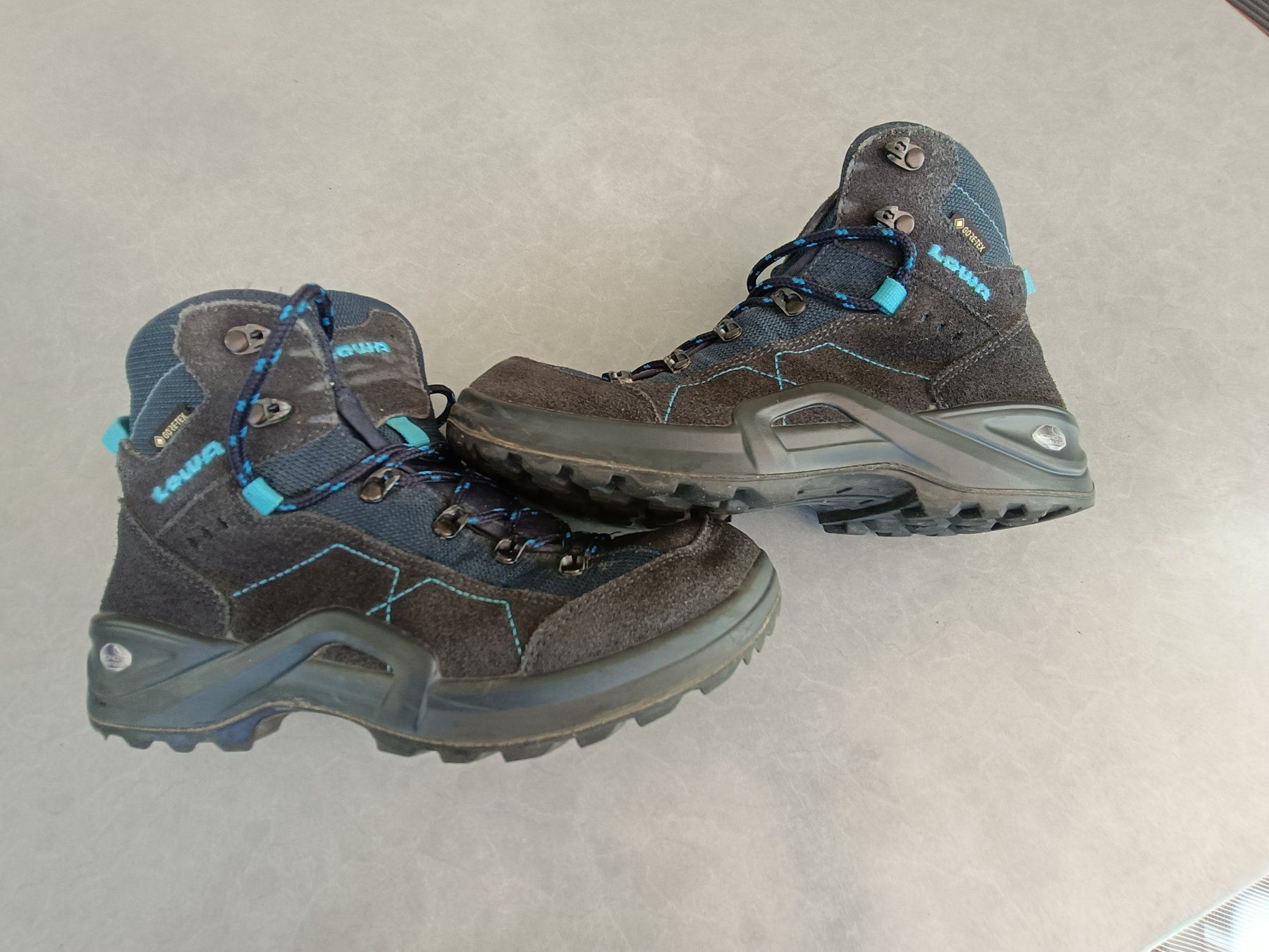 Lowa Scarpe per ragazzi: Wanderschuhe von Lowa Gr. 38 – Usato da Greifensee venduto da Clancy 1