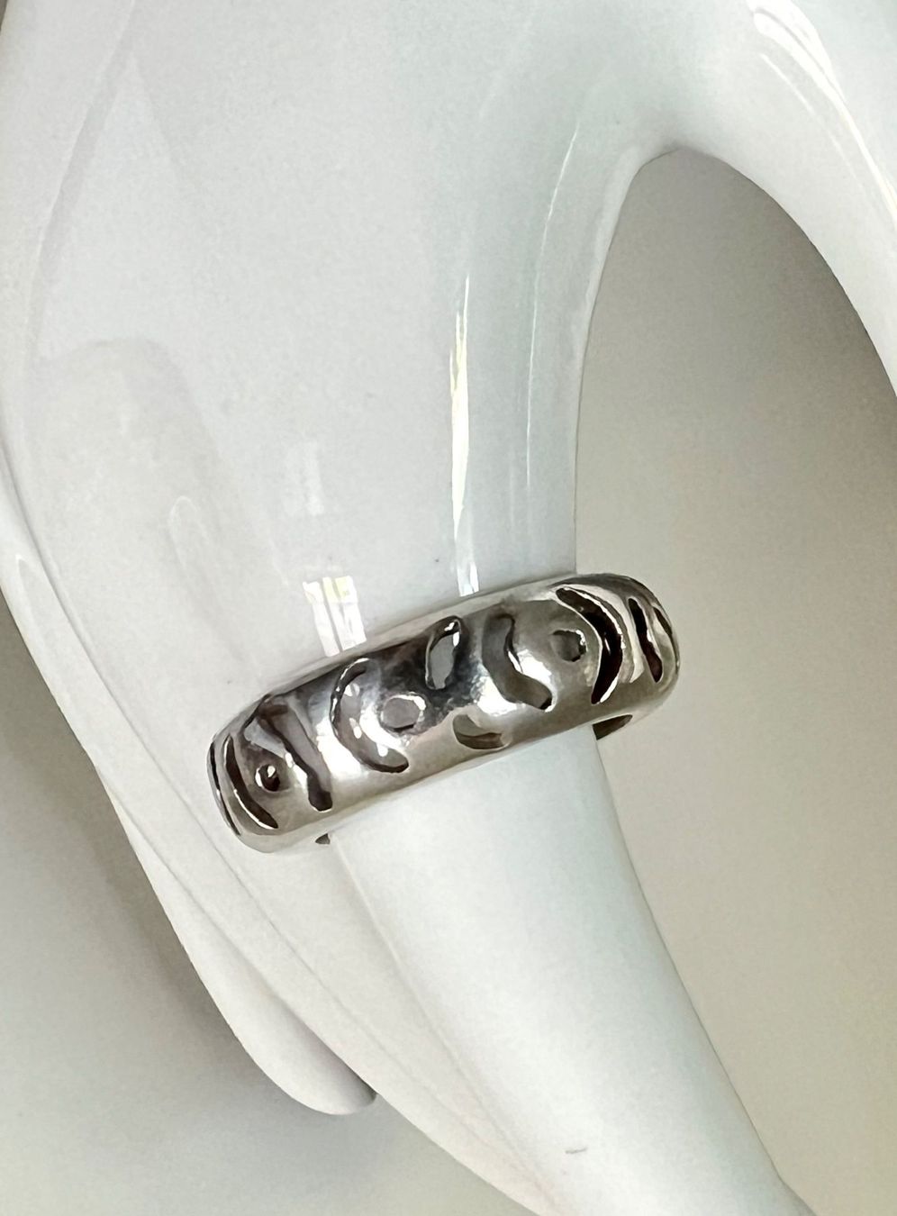 Ringe: Designer Silberring 925 mit Ornament-Durchbruch Gr. 53 – Gebraucht aus Ruswil von artbyhand 6