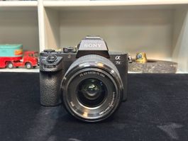 Sony Alpha 7II Vollfomat Kamera mit Defekten Objektiv 28-70m