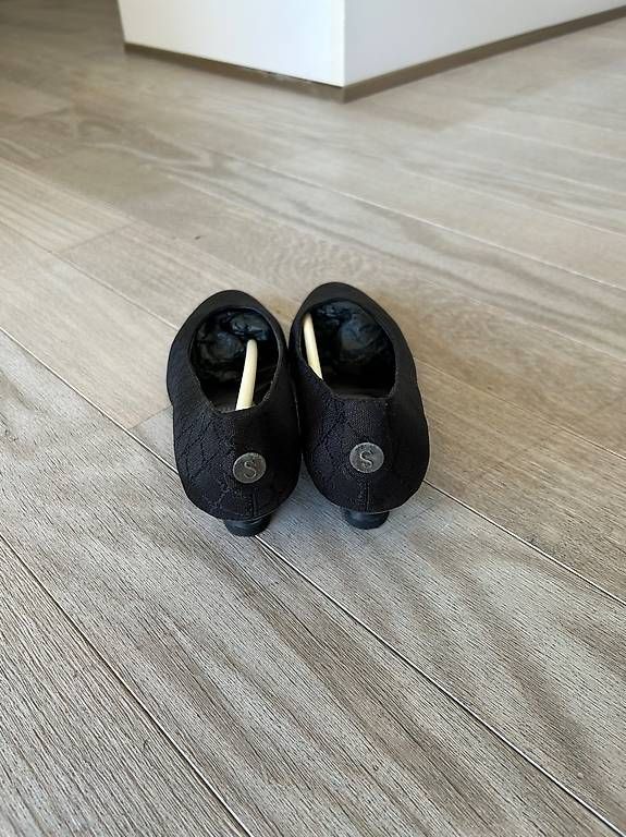 Scarpe da donna: Chaussures femme - pointure 40 – Usato da Crissier venduto da epostela 2