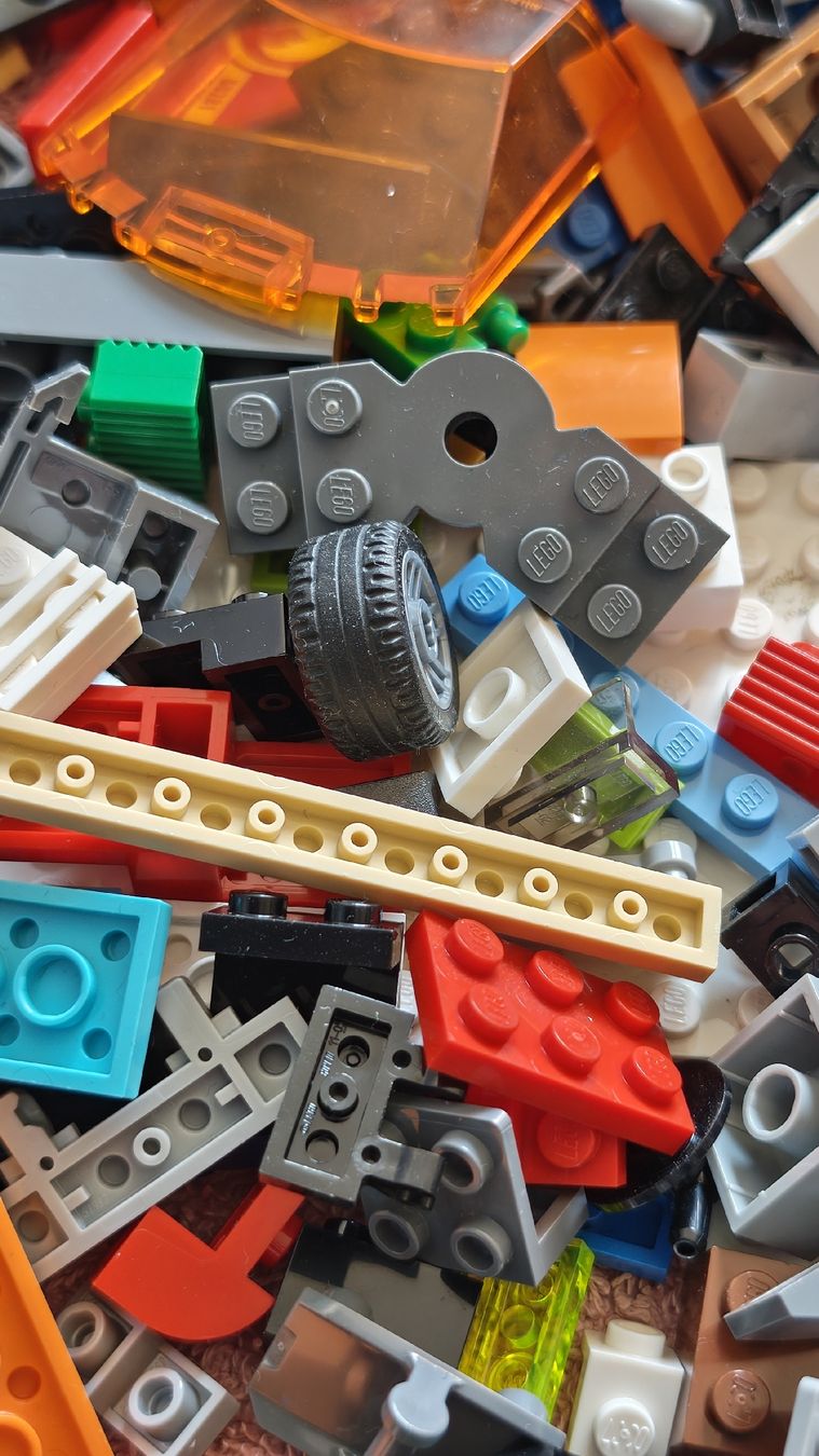 Lego Jouets: Lego, bunt gemischt ca. 1,8 Kilo – D'occasion à Effretikon par Superkarin7 4