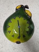 Horloge murale en forme de poire