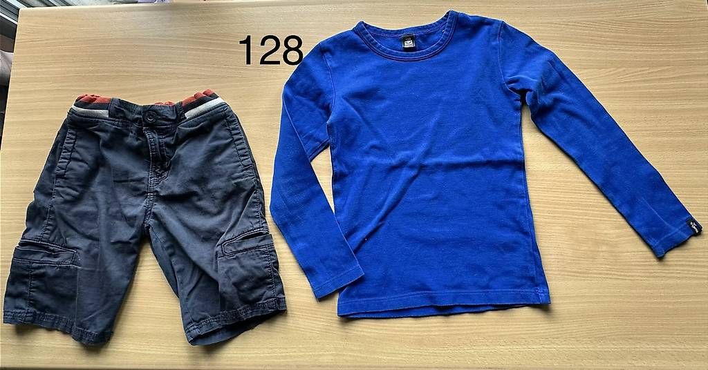 Lotti & Set di vestiti: Hose und Pulli gr.  128 – Usato da Fehren venduto da Flugzeug1177