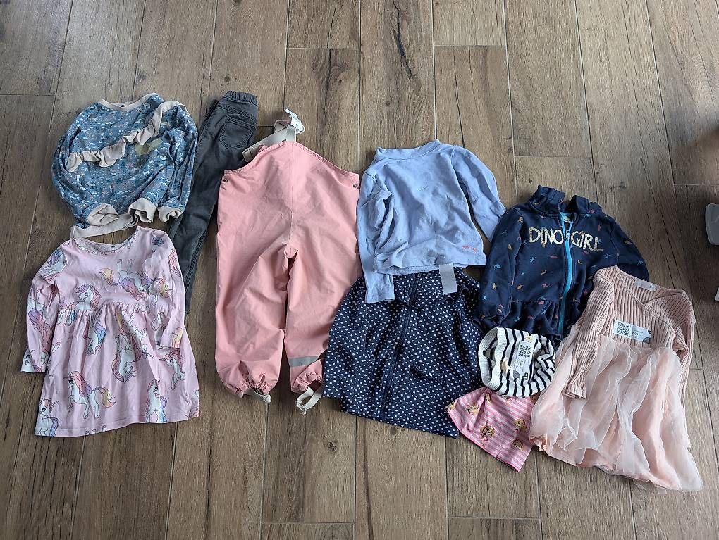 Lotti & Set di vestiti: Mädchenkleidung 98/104 – Usato da Innerberg venduto da fauna33 2