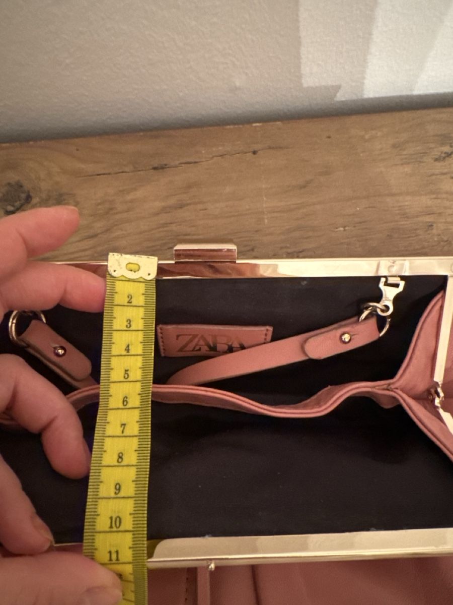 Zara Sacs femmes: Zara Echtleder Handtasche Clutch  – D'occasion à Degersheim par wul_5vdb 7