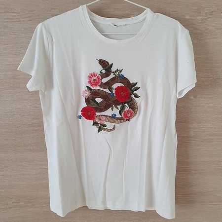 Schönes leichtes T-Shirt Gr. M