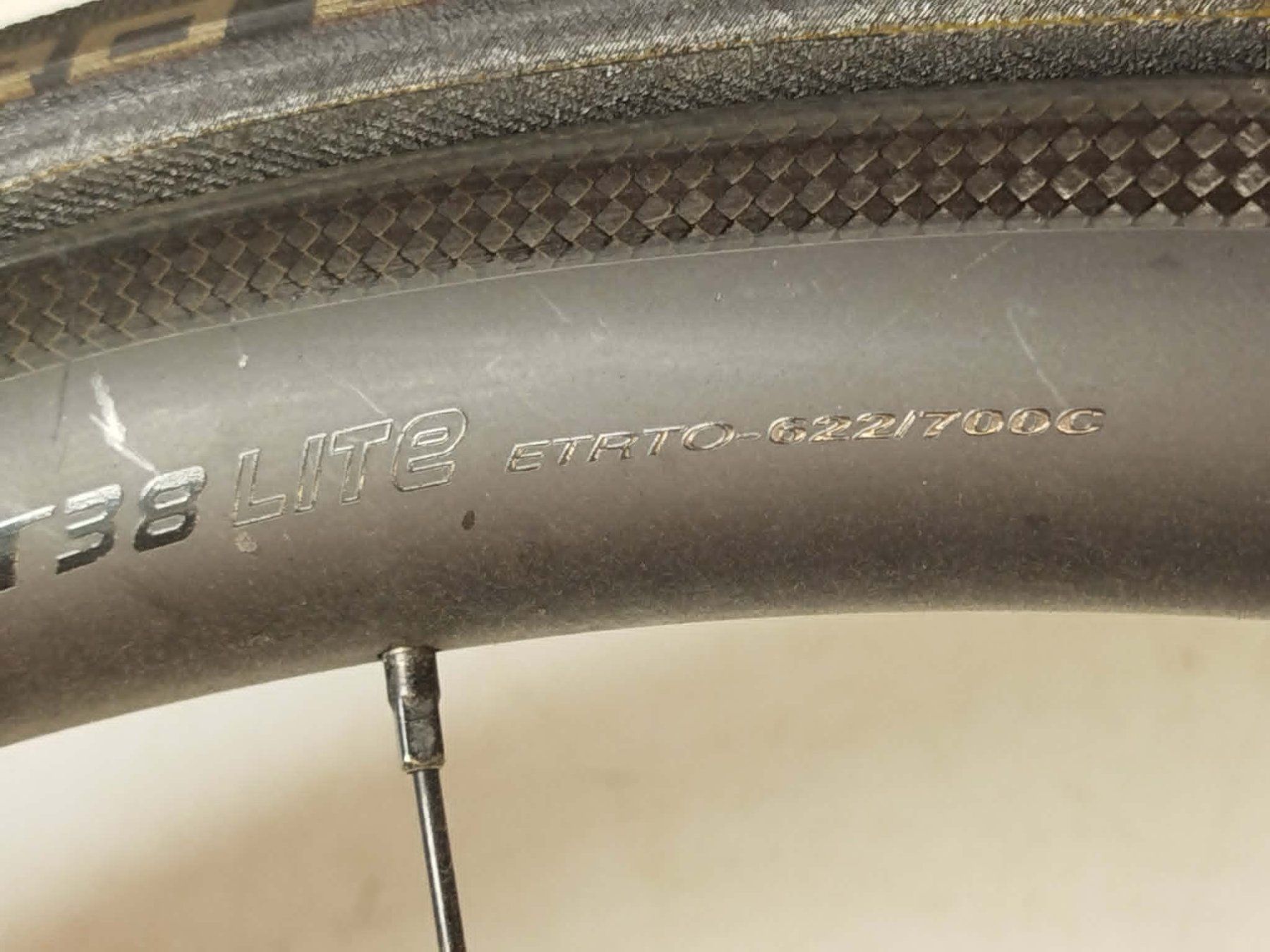 Ersatzteile: Cole  Lite carbon – Gebraucht aus La Chaux-de-Fonds von Emmaus2300CDF 4