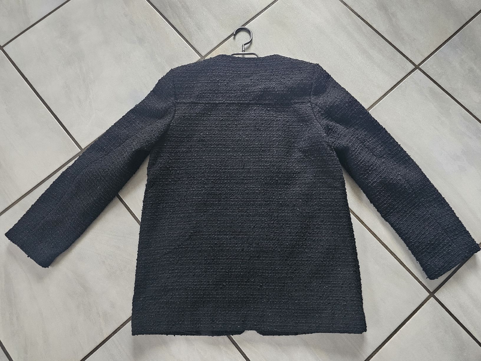H&M Giacche: Veste noire élégante – Usato da Courtételle venduto da Kollerleane 1