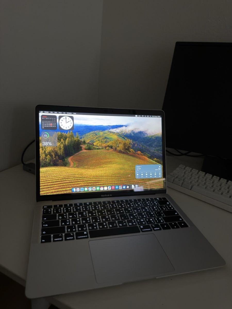 Apple Notebooks: MacBook Air – Gebraucht aus Zürich von dnlyy