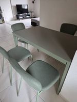 IKEA Esstisch mit 4 VIHALS Stühlen  Salbeigrün - Wie neu