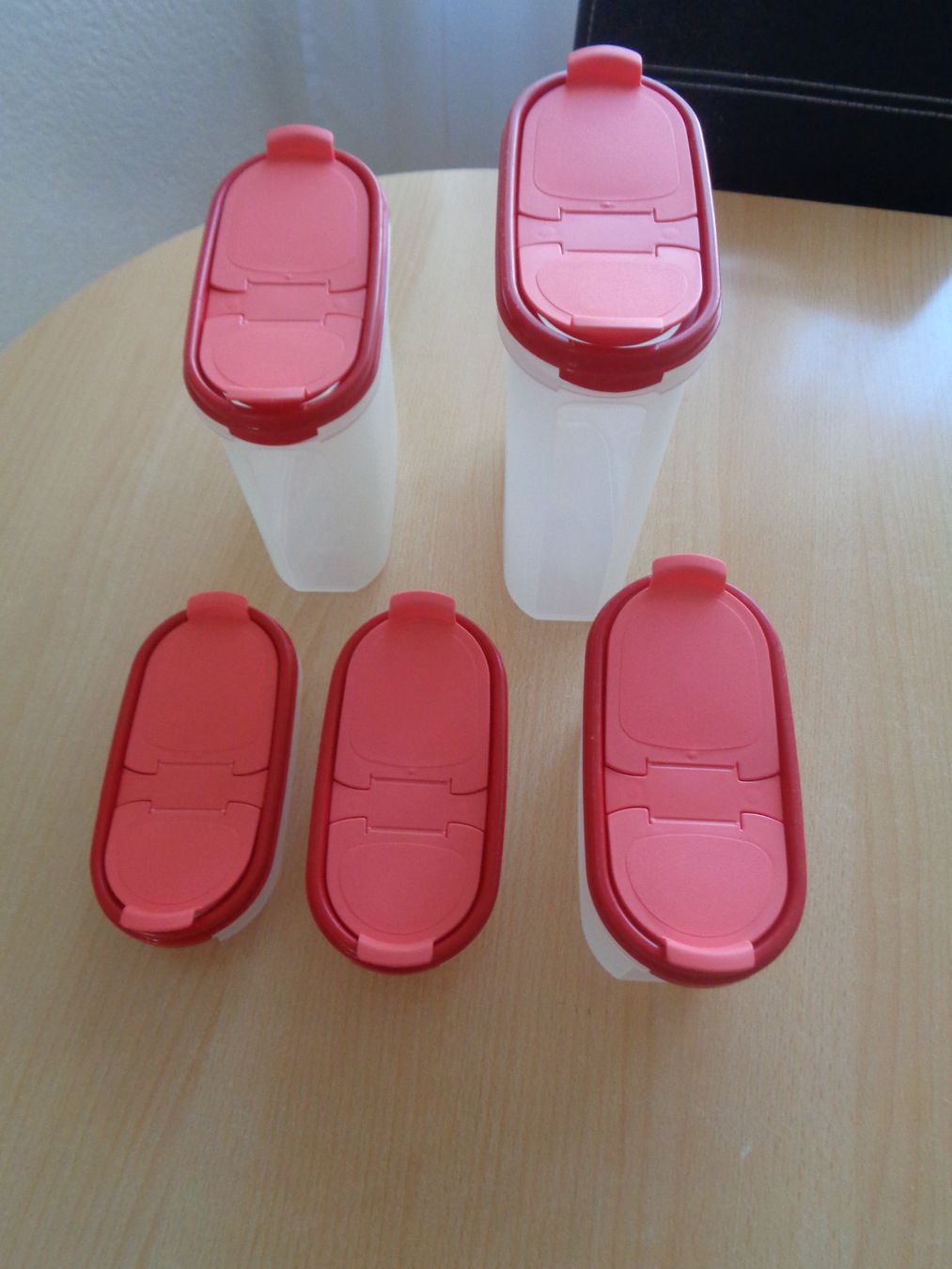 Tupperware Contenitori & Simili: Tupperware Vorratsdosen – Usato da Dietikon venduto da chroetli77