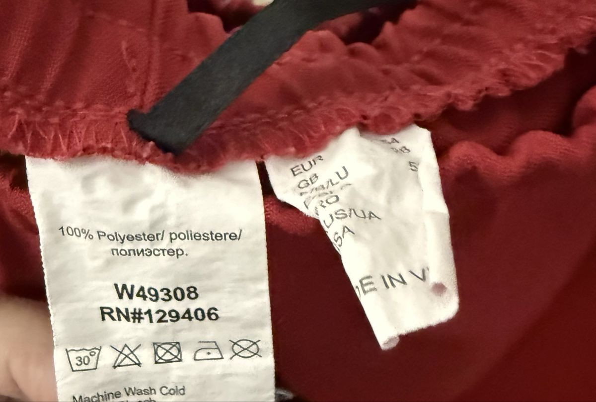 Pantaloni: Hose Grösse 54.         3/4 Länge – Usato da Pfeffikon LU venduto da pepino17 4