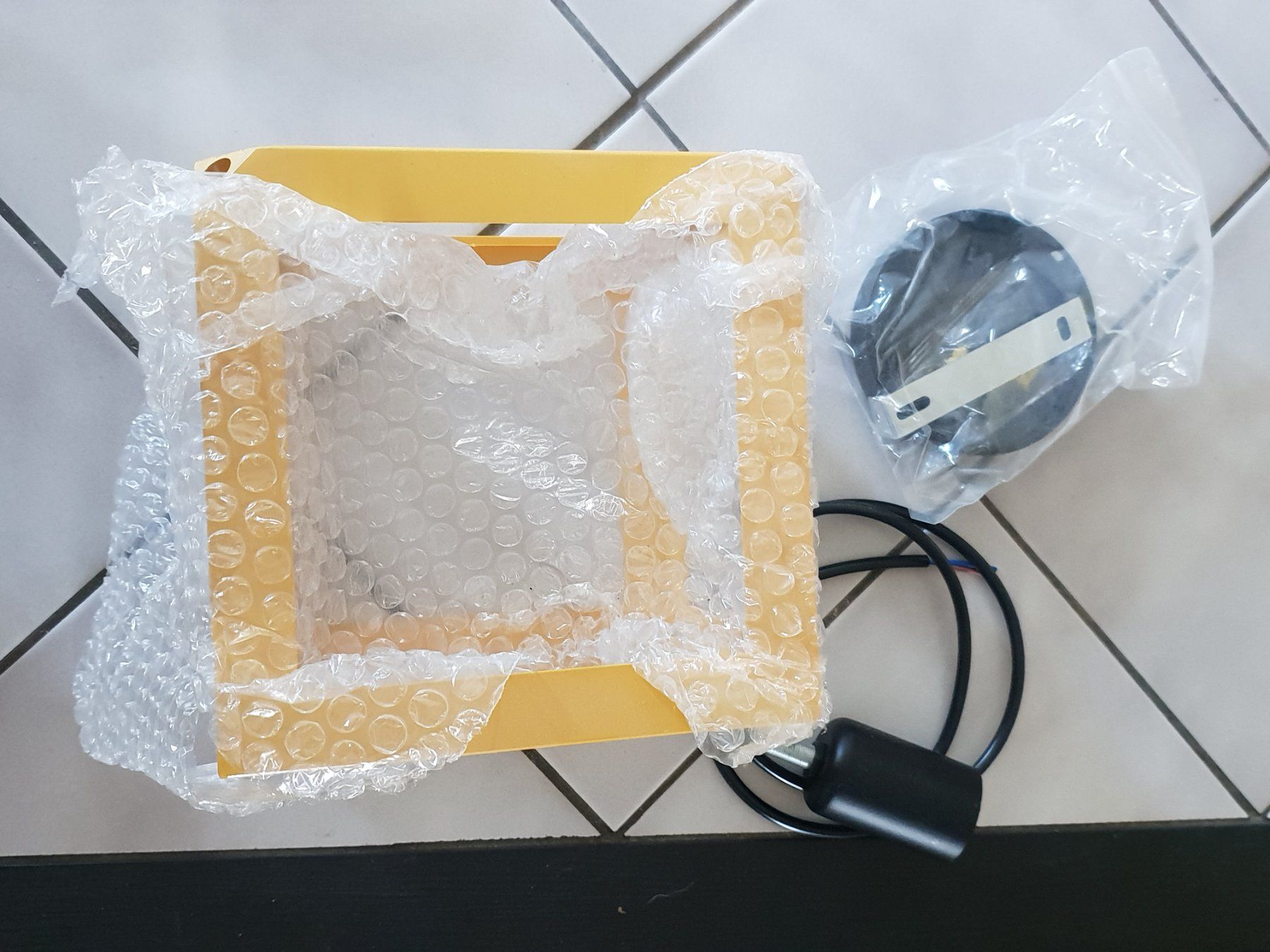 Lampade: Suspension cube/carré neuve – Nuovo e nell'imballaggio originale da Chatelaine venduto da Madame-lol 2