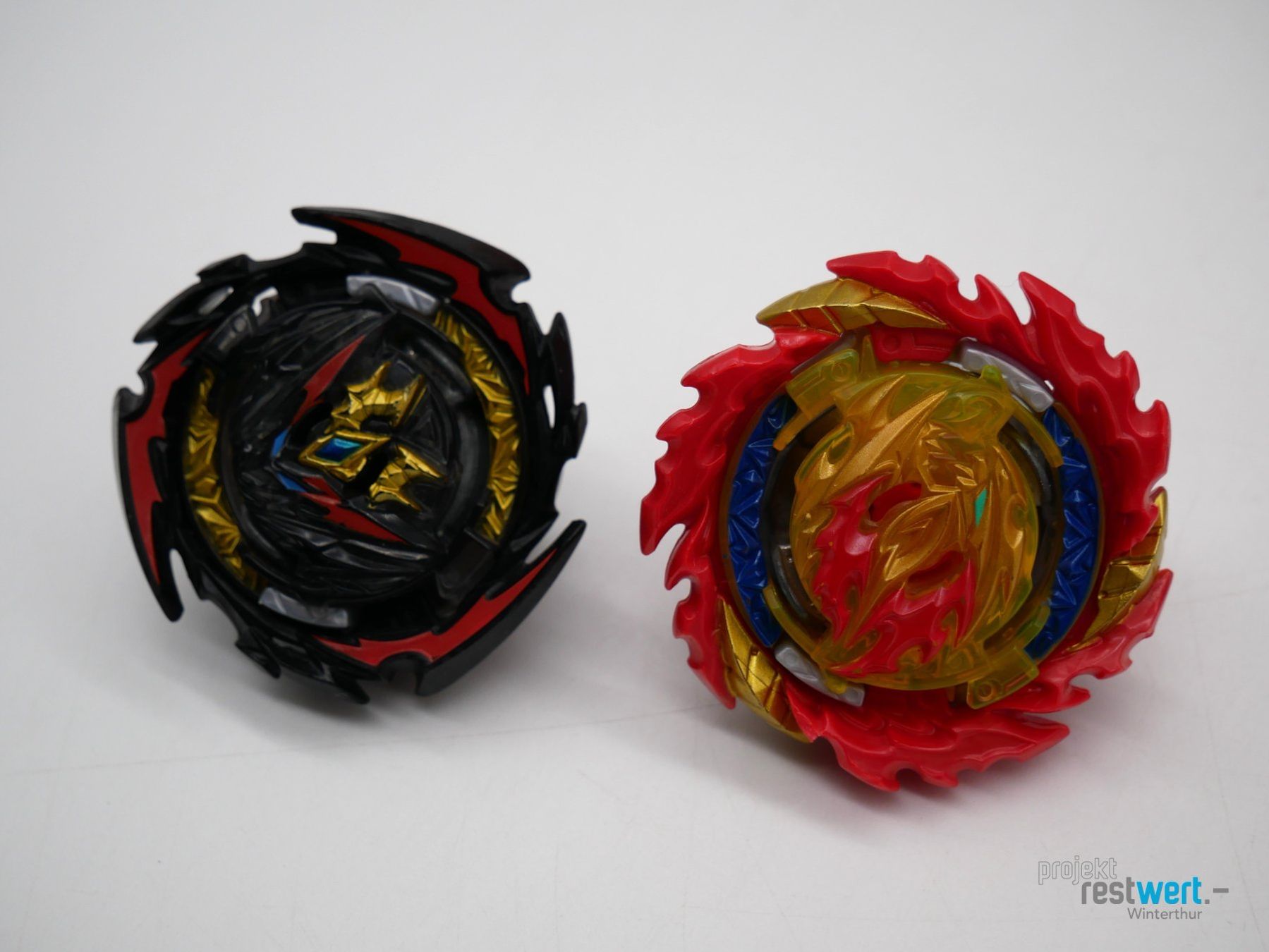 Hasbro Giocattoli: HASBRO Beyblade QuadDrive Cosmic Vector Battle Set – Usato da Winterthur venduto da Restwert_Winterthur 1