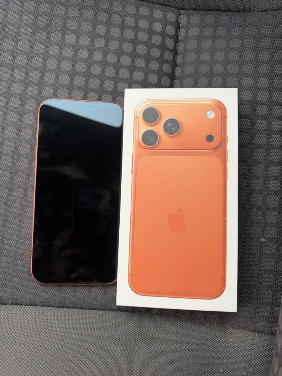 Apple Telefoni cellulari / Smartphones: Iphone 17 Pro Max 256  – Usato da Tann venduto da 6hezzi 3