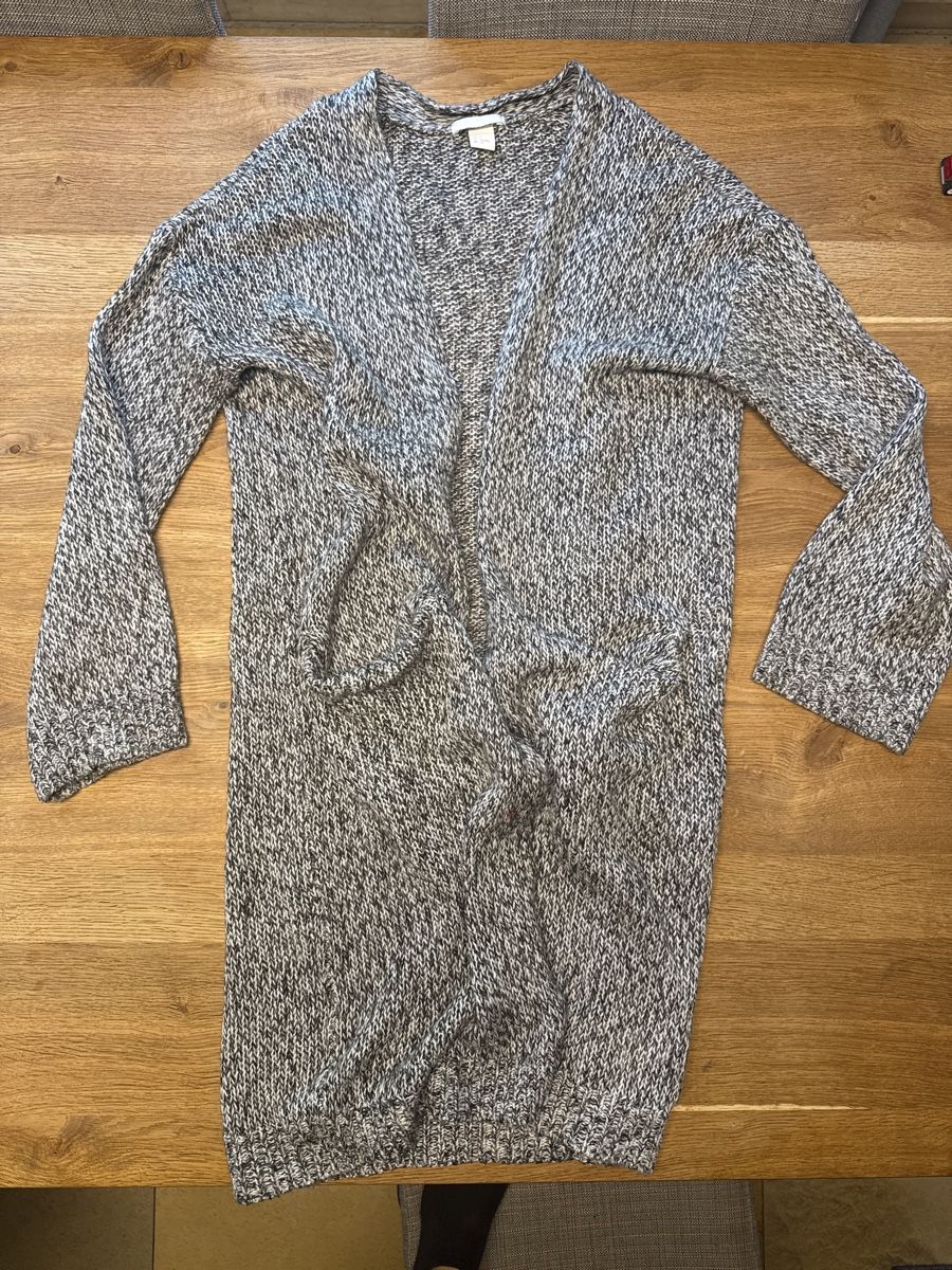H&M Jacken: Damen Strickjacke Cardigan H&M Gr. M – Gebraucht aus Rohr b. Olten von -FaLu-
