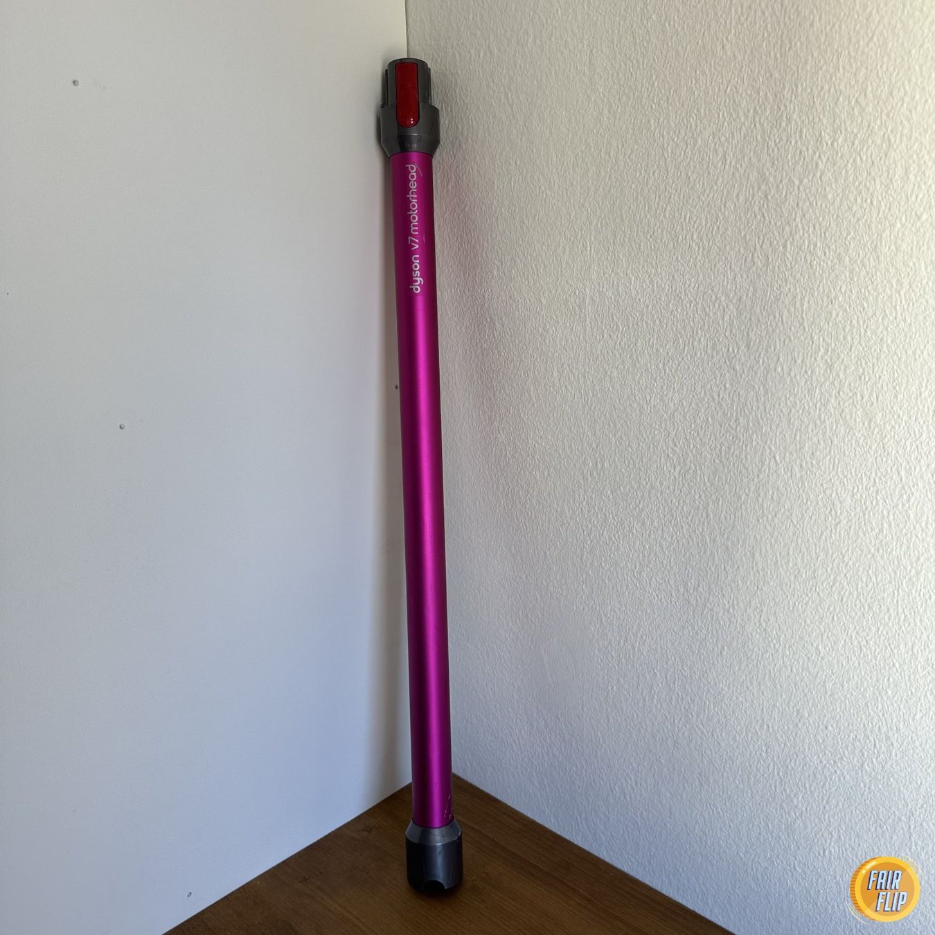 Dyson Aspirapolveri & Accessori: Dyson V7 Motorhead Rohr Pink – Usato da Luzern venduto da fairflip