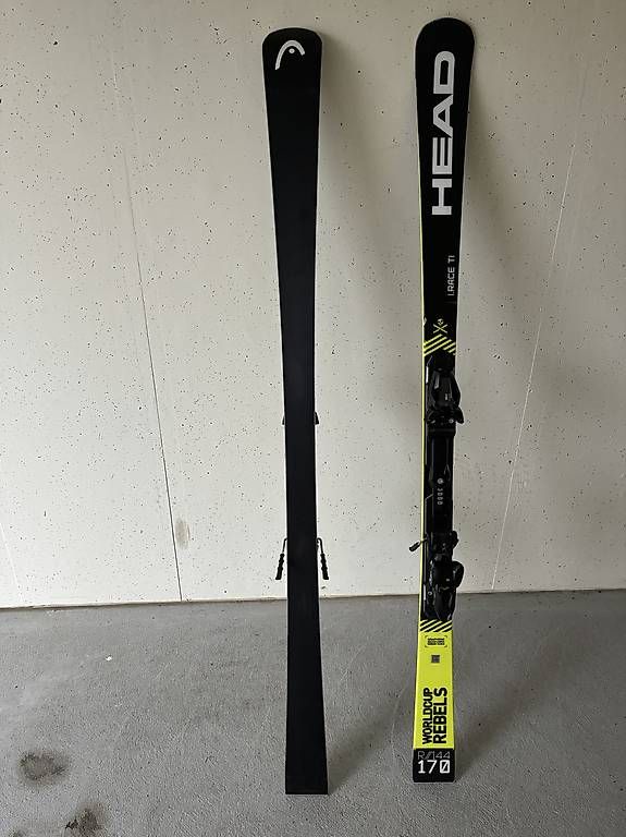 Sci: A vendre skis head world cup – Usato da La Chaux-de-Fonds venduto da Arota