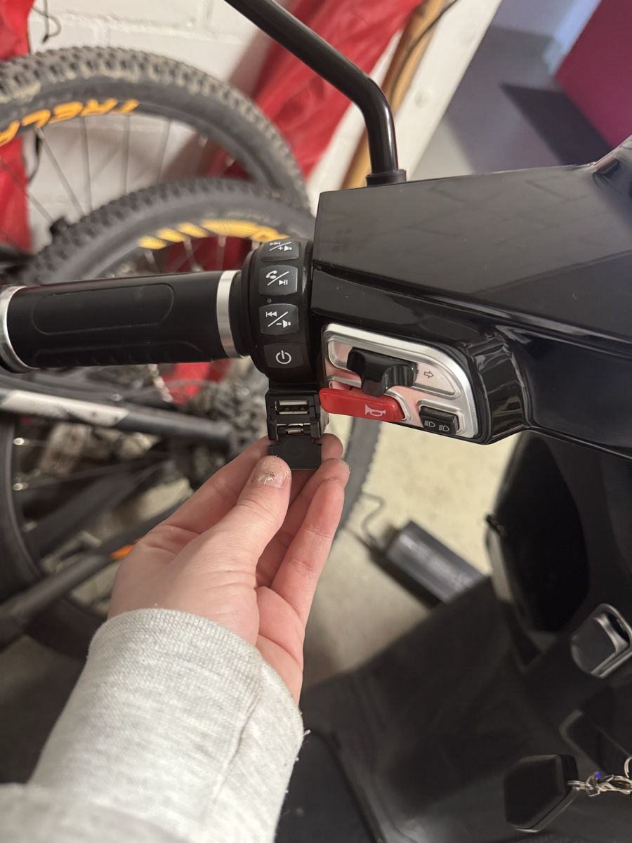 Veicoli elettrici: Next NX1 Black glary – Usato da Spiez venduto da rja_qbn5 4