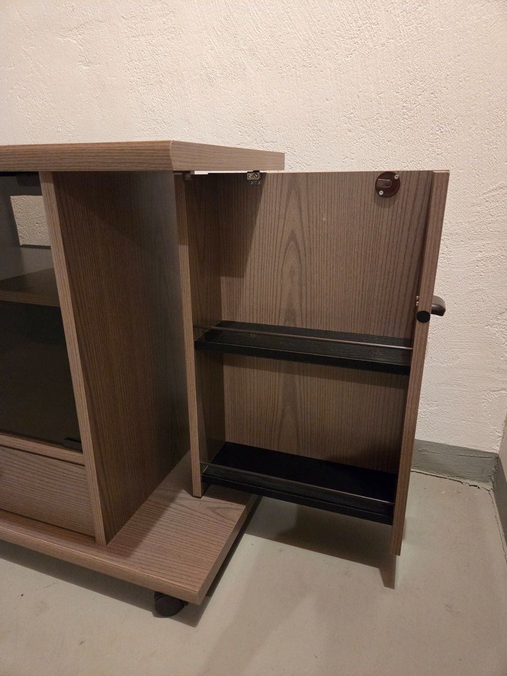 TV Möbel: Vintage Sideboard aus den 1990er Jahren – Gebraucht aus Näfels von SuEdHe 3