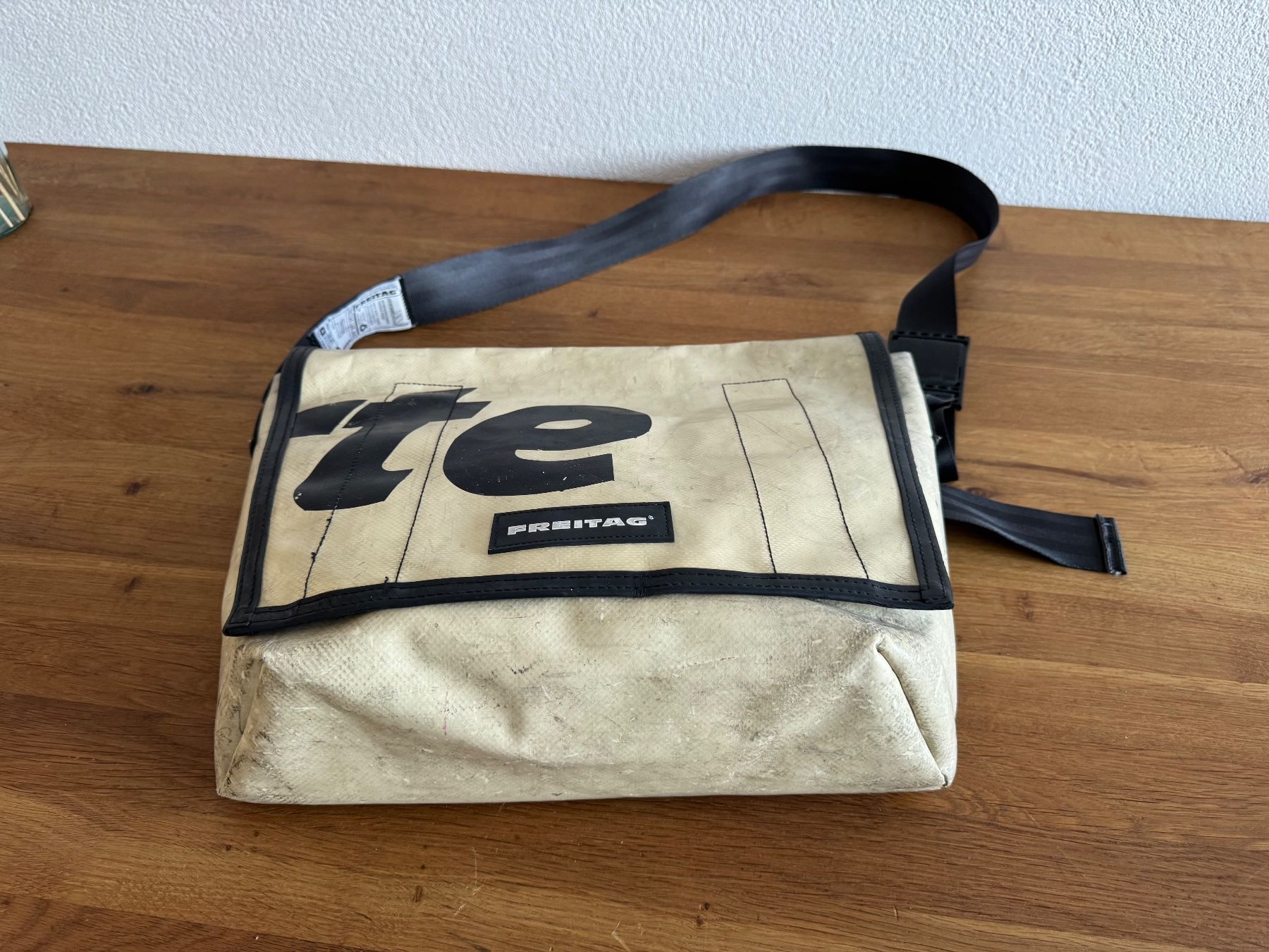 Freitag Taschen: Freitag Tasche Dexter F14 – Gebraucht aus Frauenfeld von lind11 4