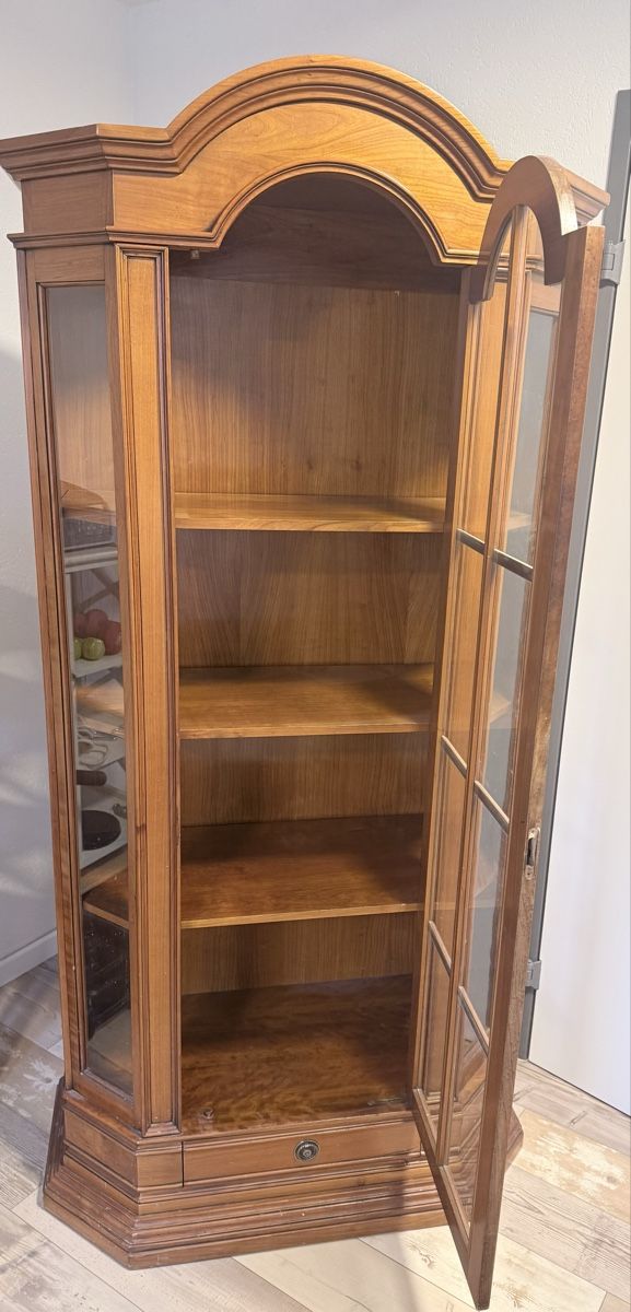 Vetrine: Eck-Vitrine aus Holz, Landhausstil – Usato da Flurlingen venduto da dob_959p 1