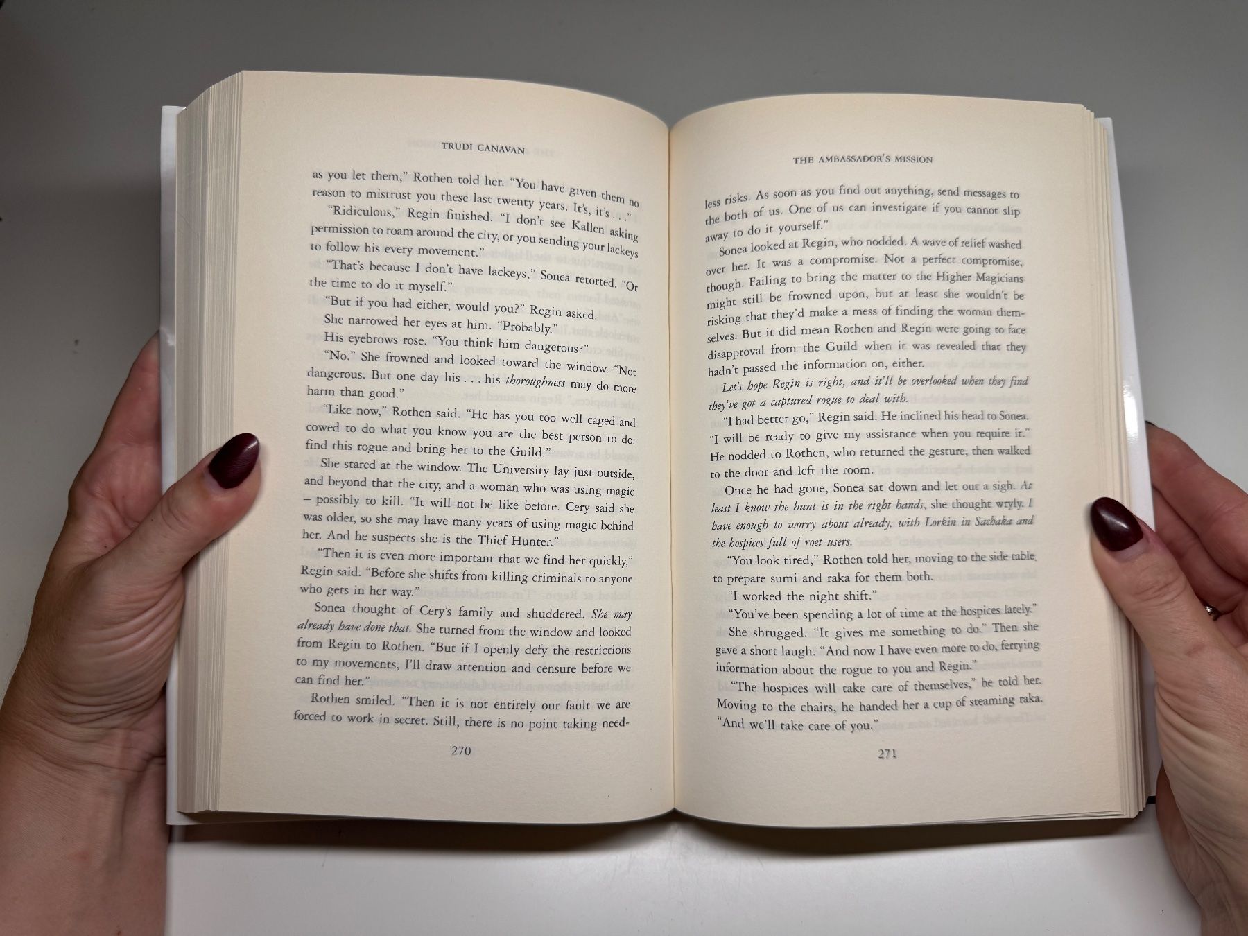 Bücher: NOVEL: Trudi Canavan, The ambrassador's mission – Gebraucht aus Grosswangen von English_books 6