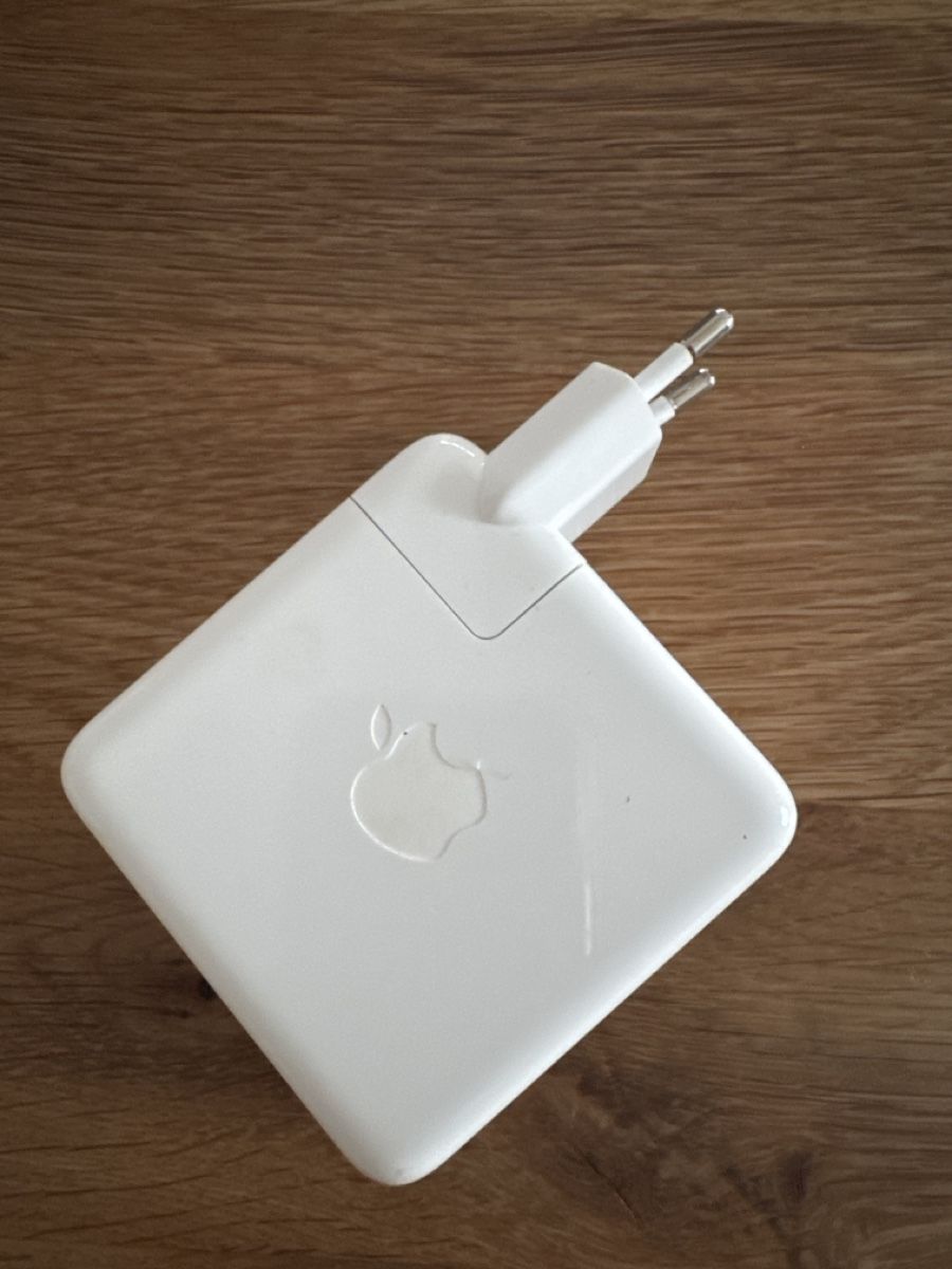 Apple Caricabatterie: Original Apple USB-C Power Adapter 96W - Top Zustand! – Usato da Einsiedeln venduto da Nadine_Nadine