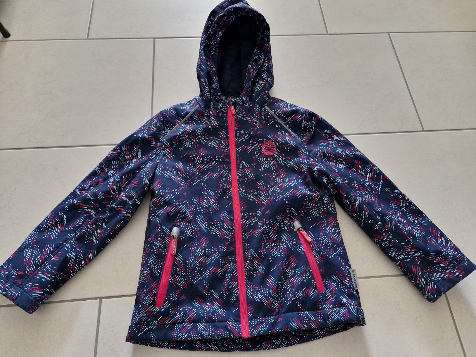C&A Jacken & Mäntel: Size 122 Softshell Jacket – Gebraucht aus Gibswil von kweny